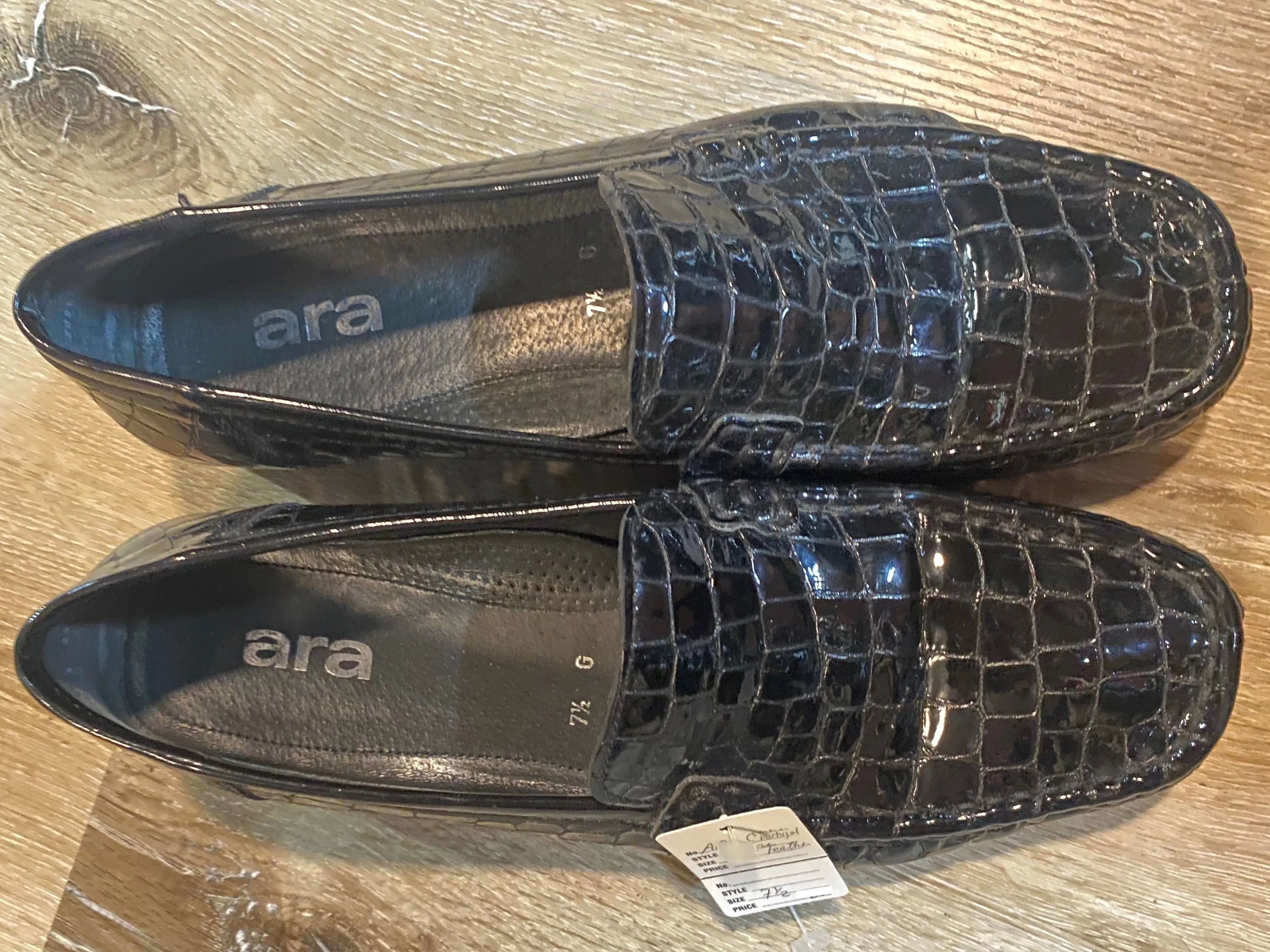Ara Loafer Shoes 7.5M 39 (Portugal/Germany), SOLD