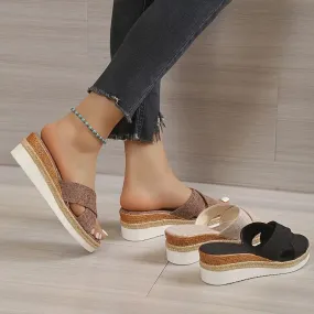 Casual and lightweight summer sandals