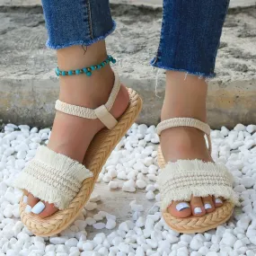 Elegant and lightweight sandals for summer