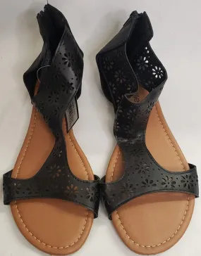 Ilaria -- Women's Flat Sandal -- Black