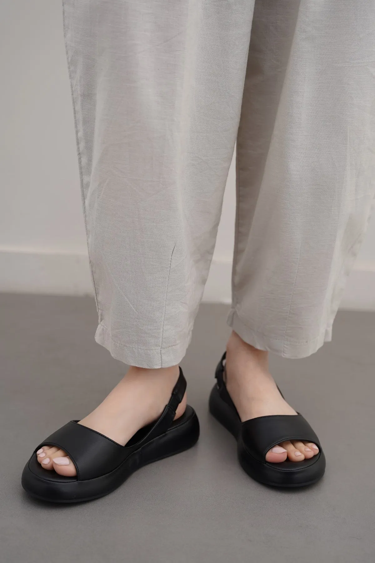 LIGHTWEIGHT MAMA SLINGBACKS