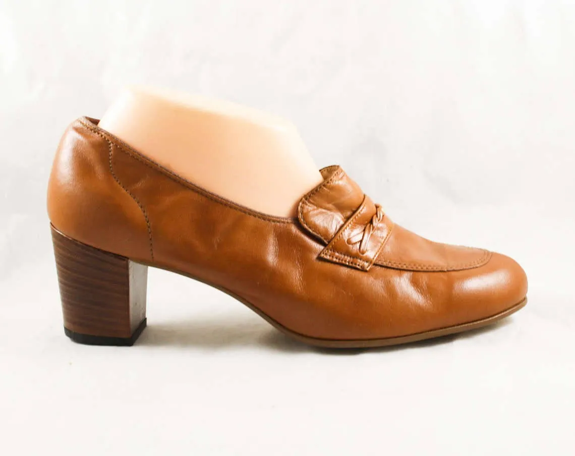 Size 10 1960s Shoes - Caramel Leather Loafers - 60s Brown Shoes - Nice Quality Hipster Chic - Unworn 60's Deadstock - 10 AA Narrow - 47862-2