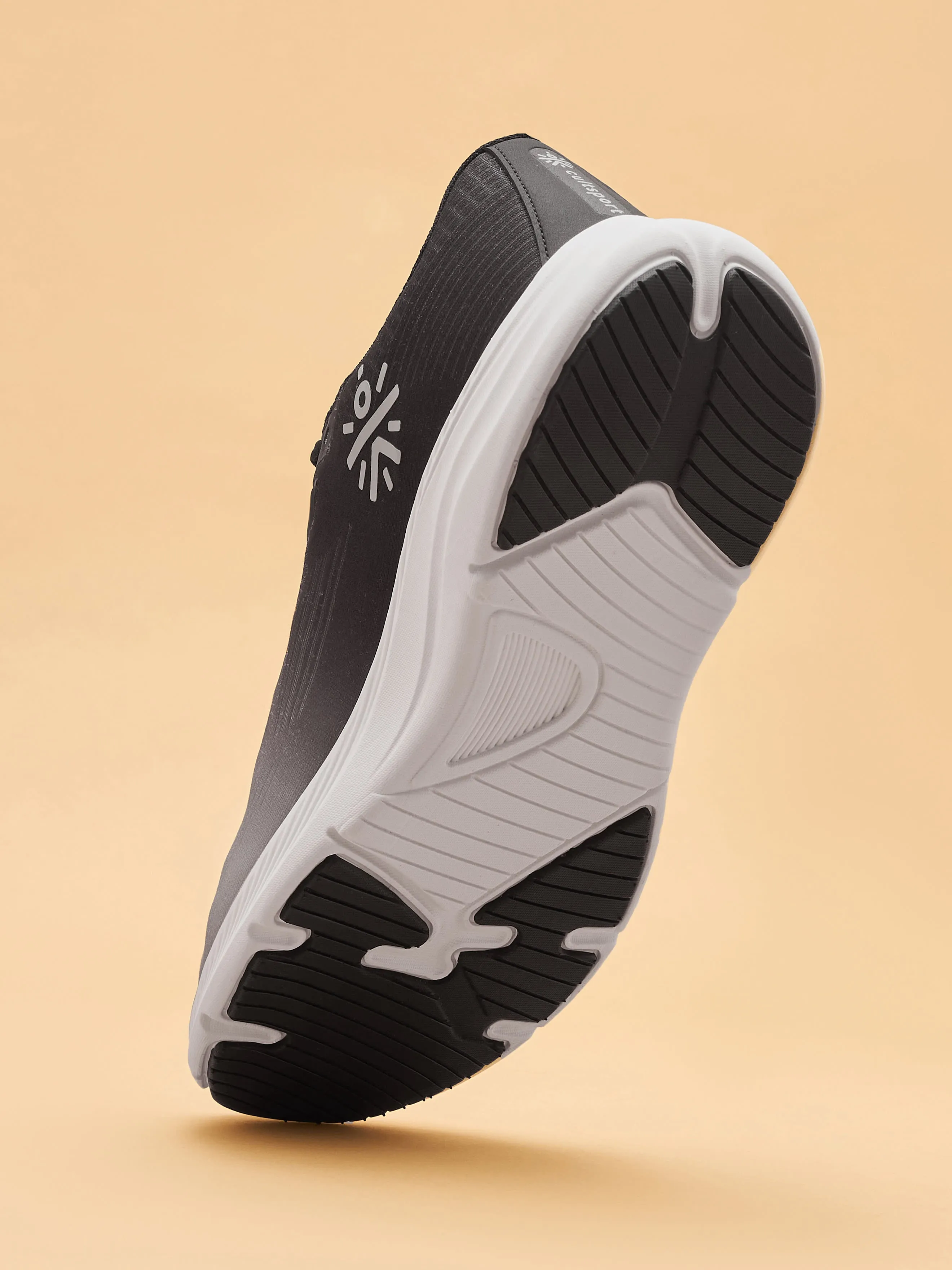 Thunderbird Men Running Shoes - Black/Ash Grey