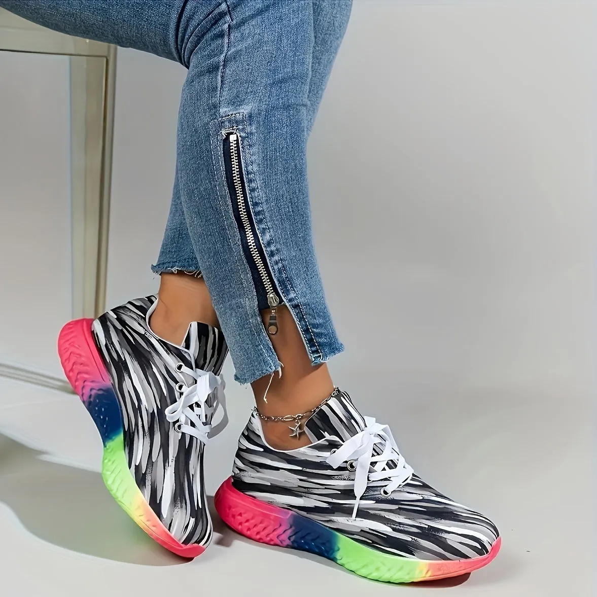 Women's Casual Striped Sneakers, Lightweight Fabric Upper with Faux Sole